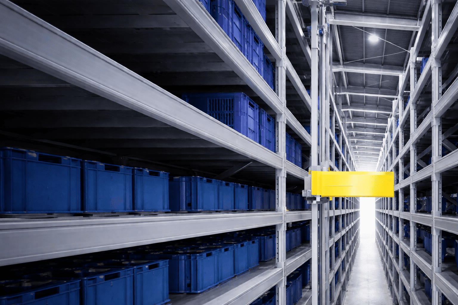 Plug and Play Case Handling Robot